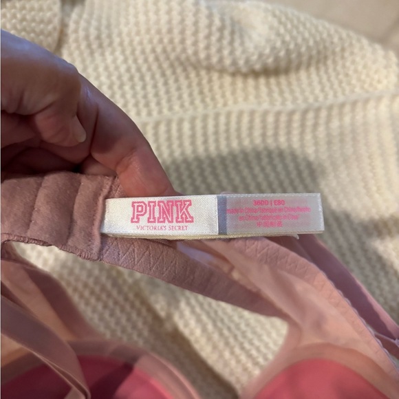 PINK VS Date Push-Up Bra - Picture 2 of 4